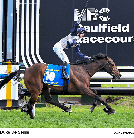 Duke De Sessa racing photo